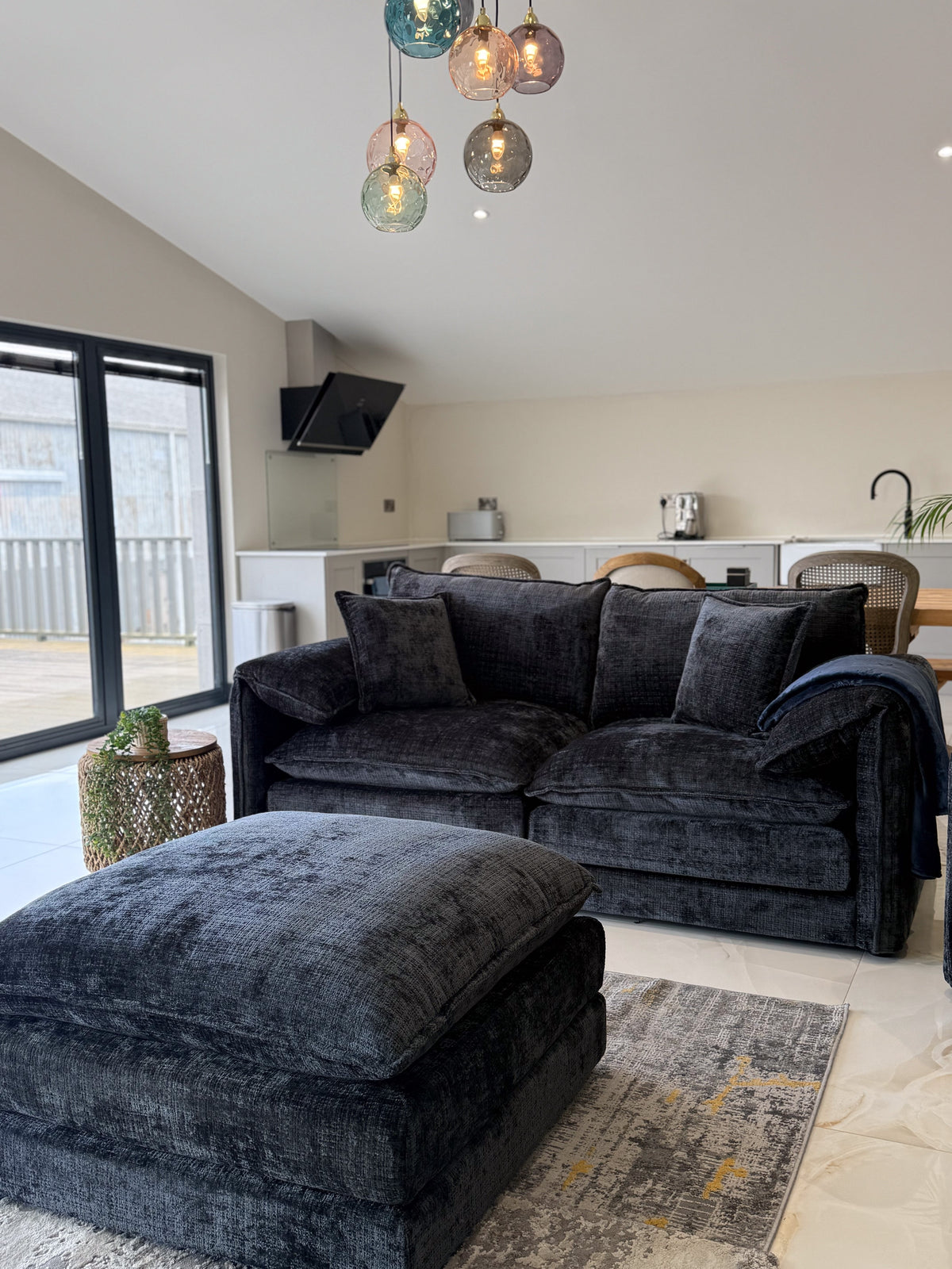 Solaya Sofa Black 3 Seater 3 Seater