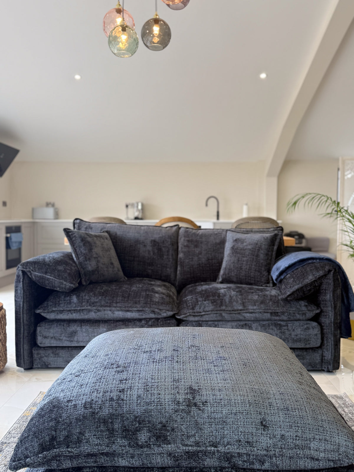 Solaya Sofa Black 3 Seater 3 Seater