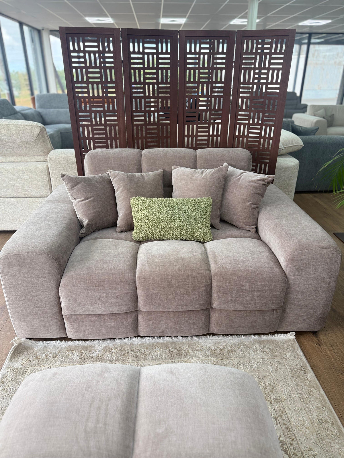 Jacob Latte Sofa