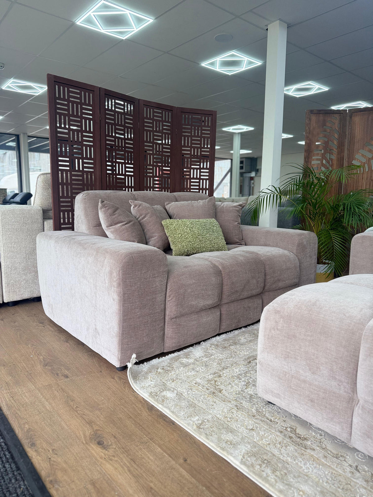Jacob Latte Sofa